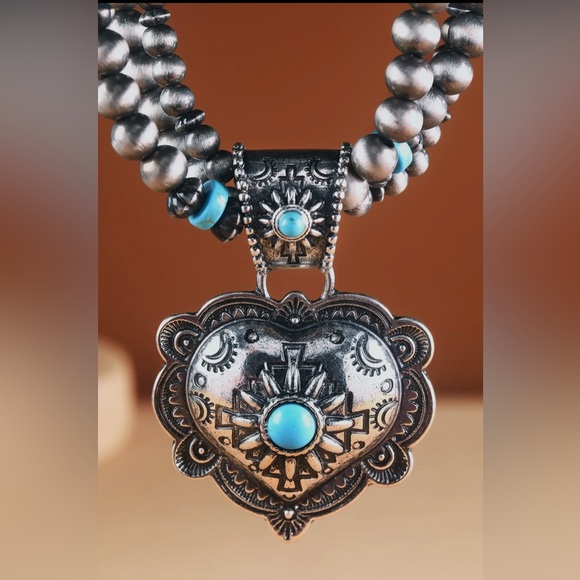 Turquoise Navajo Heart Necklace - Picture 2 of 4